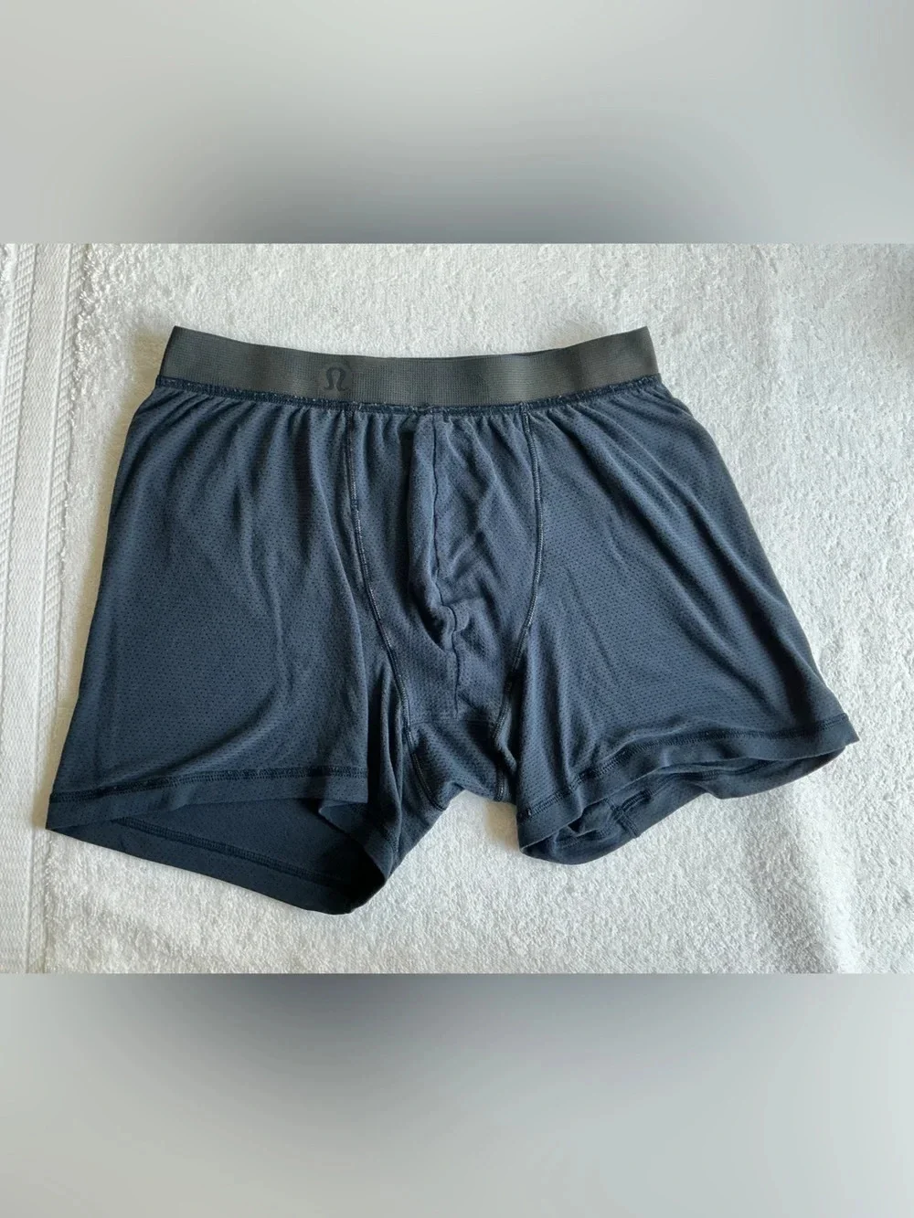 lululemon athletica Men's Dark Blue Performance Boxer Briefs